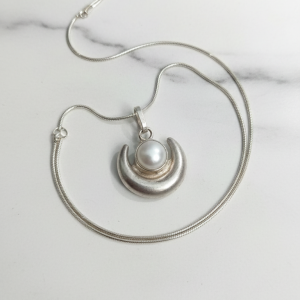 Natural Pearl (Moti) Gemstone Locket for Moon (Chandra)